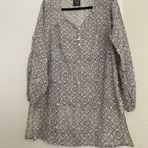 Waxwing Black and White Geometric Top